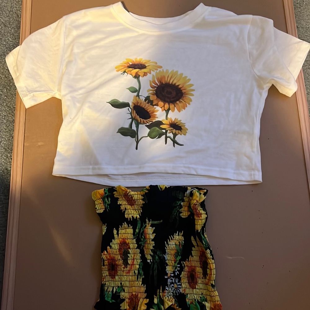 Sunflower t-shirt cropped, and sunflower tube top SHEIN